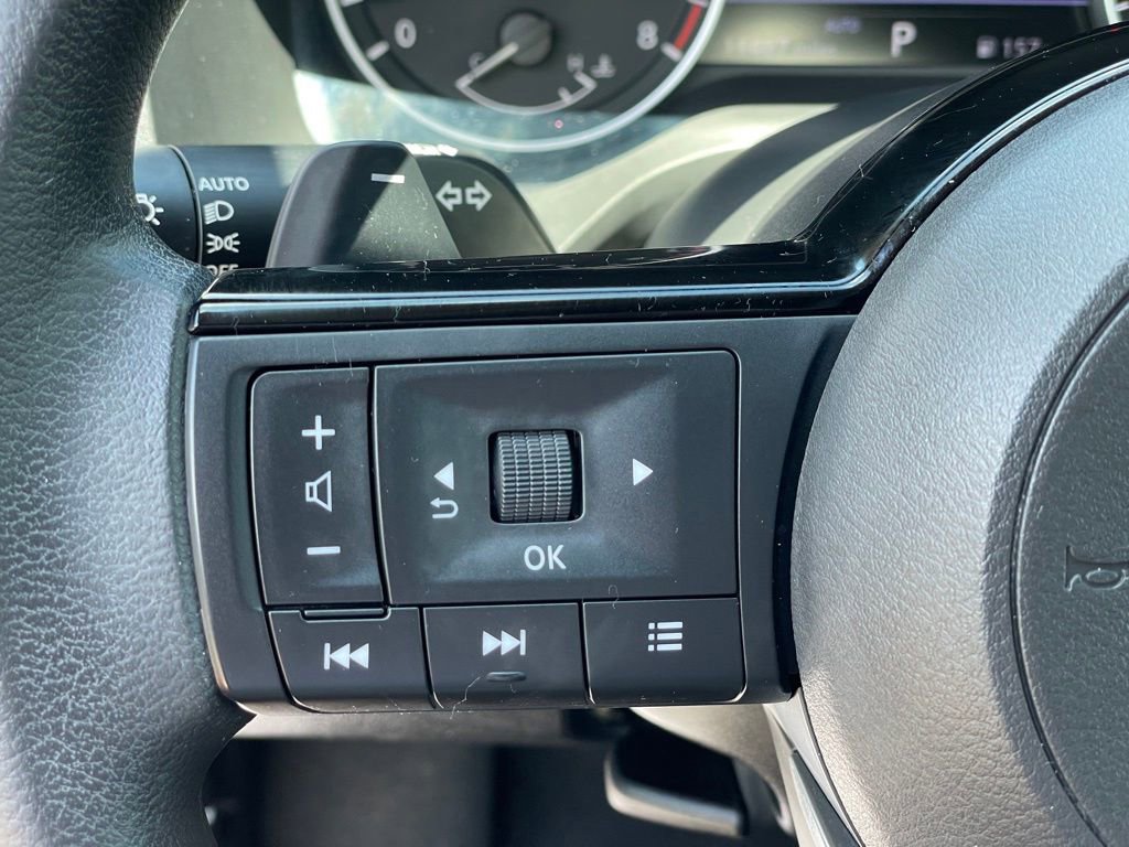 Certified 2023 Nissan Rogue S image 12