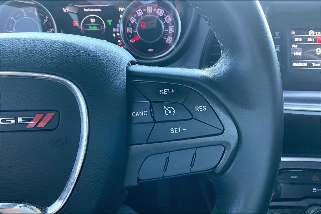 Used 2015 Dodge Challenger SXT RWD image 18