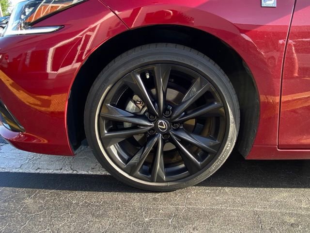 Used 2022 Lexus ES 300h F Sport w/ Accessory Package 2 image 11