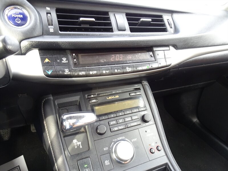 Used 2011 Lexus CT 200h Premium w/ Premium Audio Pkg FWD image 15