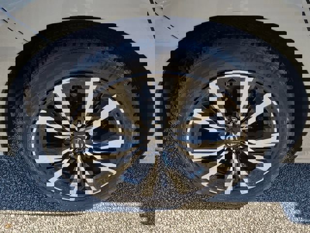 Used 2024 Honda Civic EX-L image 10