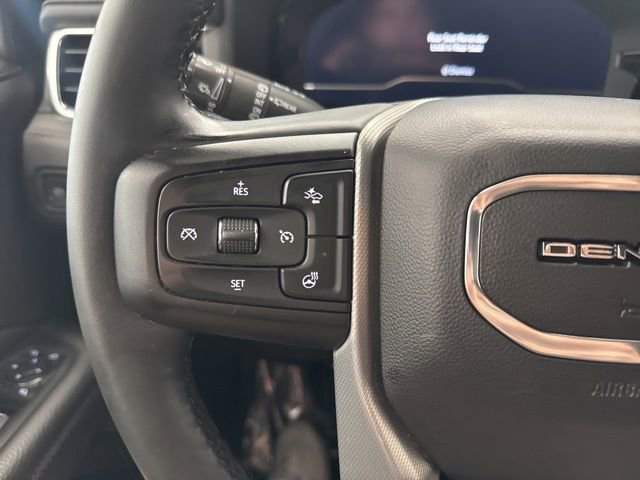 Used 2023 GMC Yukon XL Denali AWD/4WD image 41