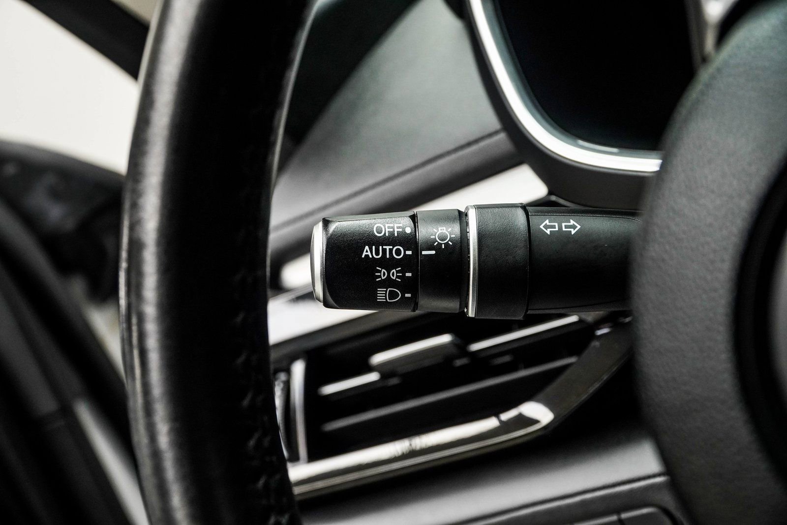 Used 2024 Acura MDX FWD w/ Technology Package image 26