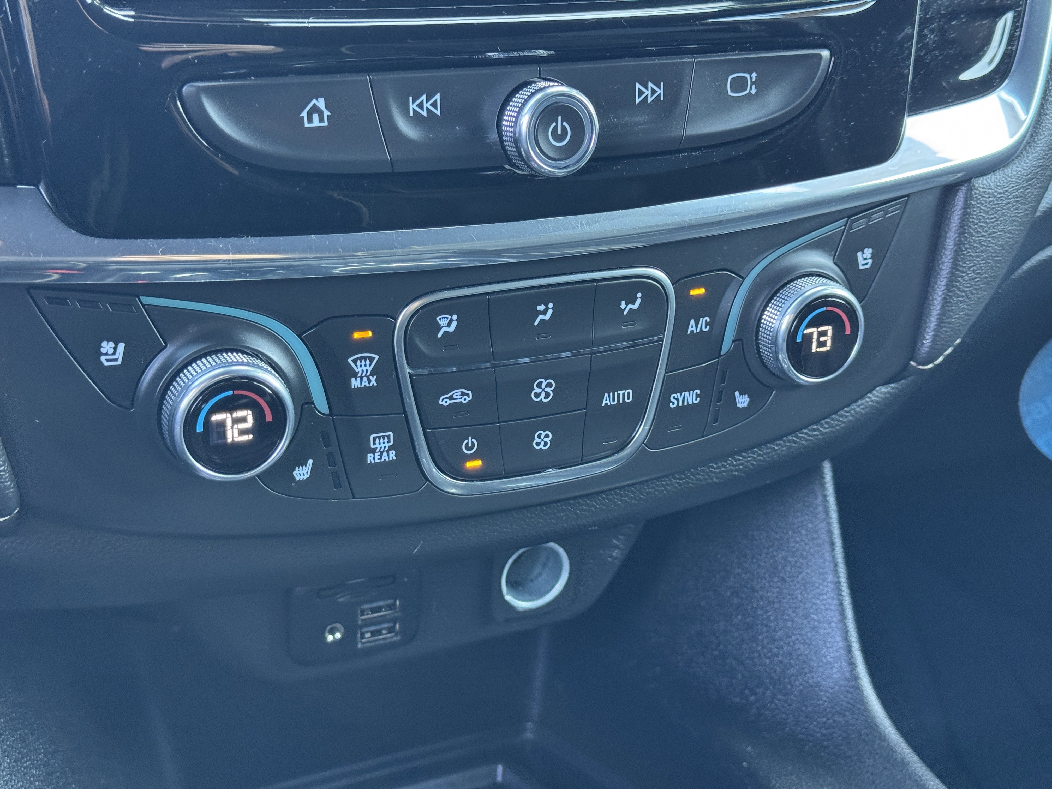 Certified 2023 Chevrolet Traverse Premier w/ LPO, Floor Liner Package image 30