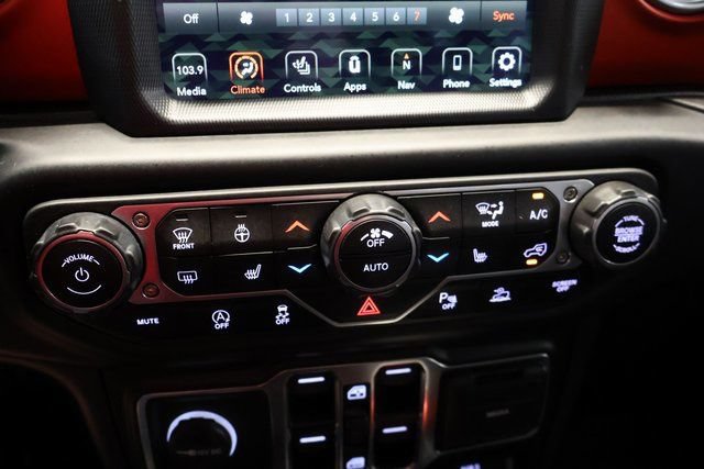 Used 2021 Jeep Gladiator Rubicon AWD/4WD image 18