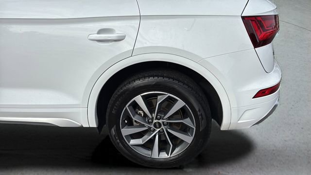 Used 2024 Audi Q5 2.0T Premium w/ Convenience Package image 35