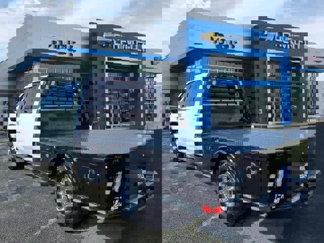 Used 2025 Chevrolet Silverado 3500 LT w/ Convenience Package image 3