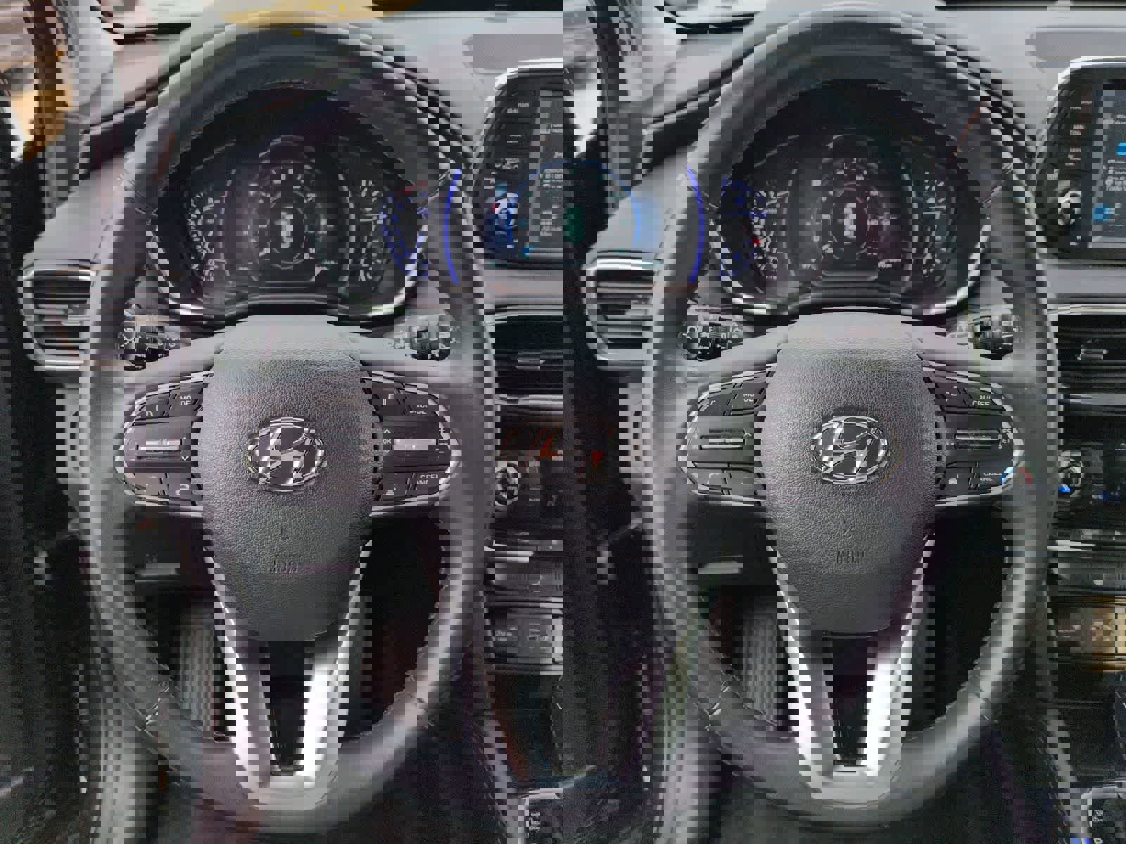 Used 2020 Hyundai Santa Fe SEL w/ Convenience + Premium Package image 21