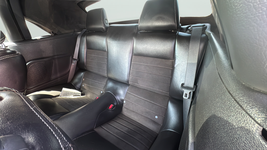 Used 2013 Ford Mustang GT Premium w/ Electronics Pkg RWD image 33