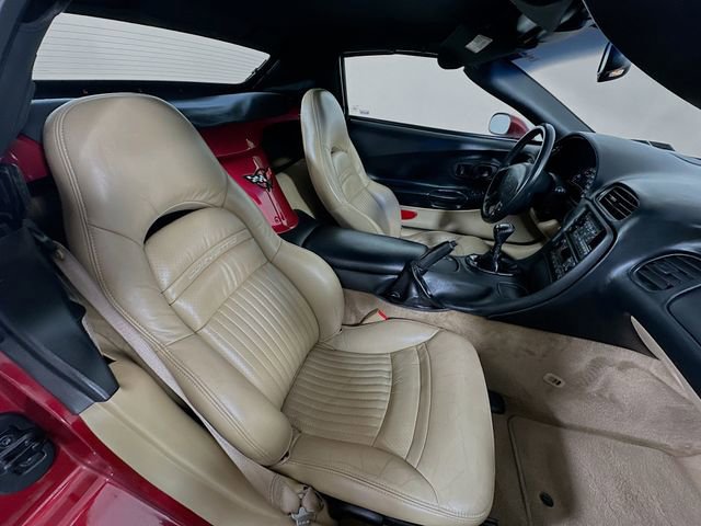 Used 2004 Chevrolet Corvette Convertible w/ Preferred Equipment Group image 22