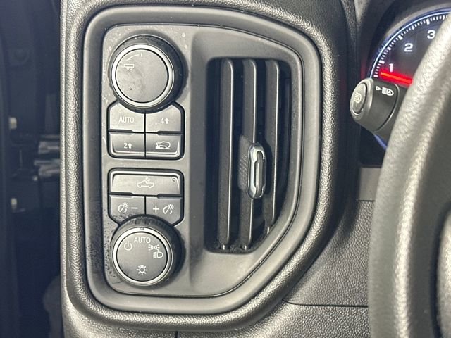 Used 2023 Chevrolet Silverado 1500 Custom image 19