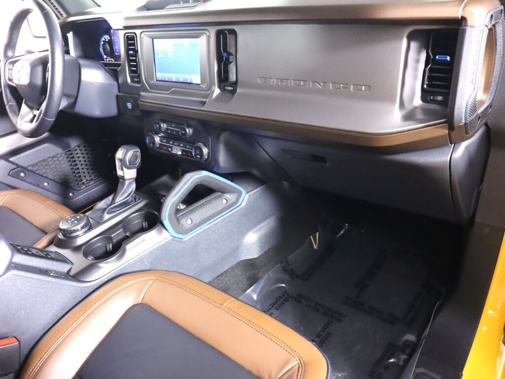 Used 2021 Ford Bronco Outer Banks AWD/4WD image 46