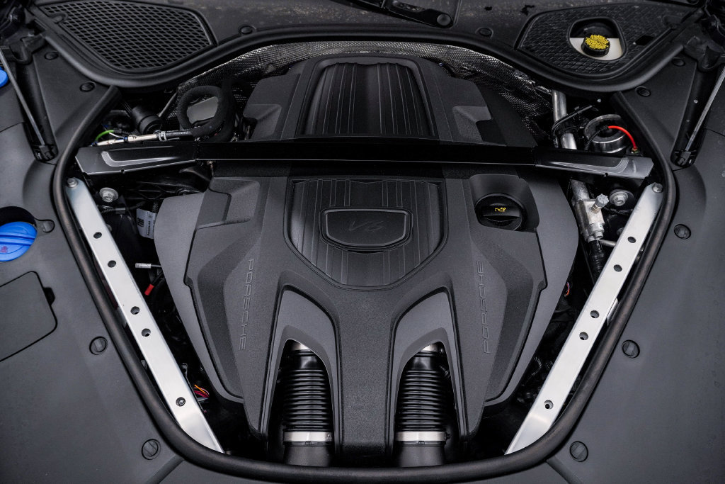 New 2026 Porsche Panamera 4 AWD/4WD image 29