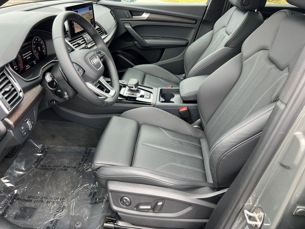 Certified 2025 Audi Q5 2.0T Premium Plus w/ Premium Plus Package image 25