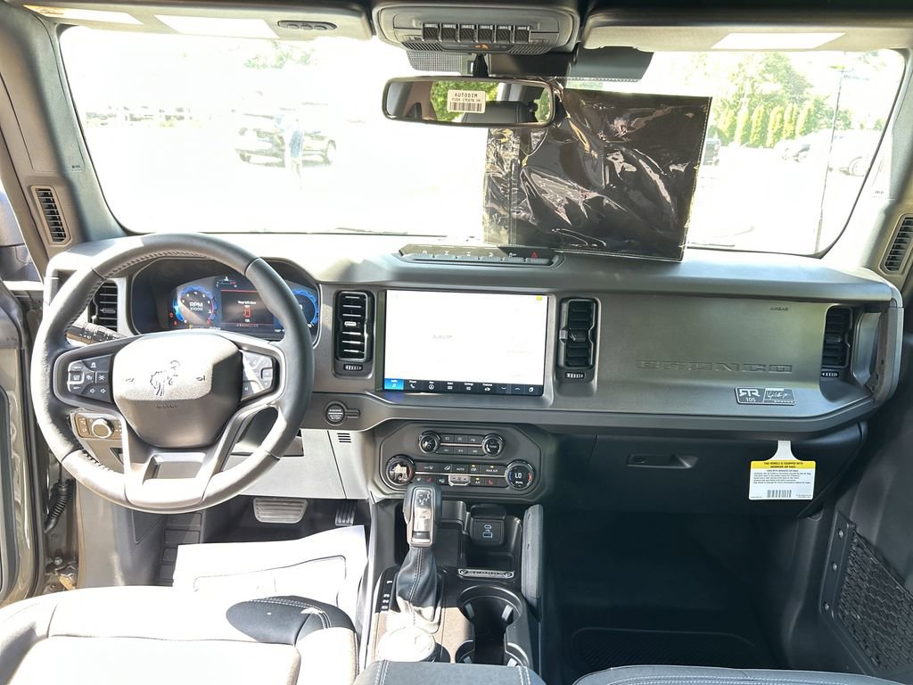 New 2025 Ford Bronco Badlands image 18