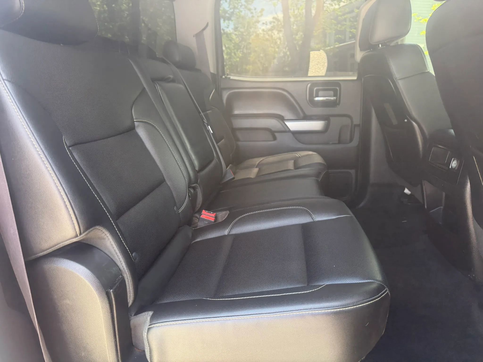 Used 2015 Chevrolet Silverado 2500 LTZ w/ Duramax Plus Package AWD/4WD image 11
