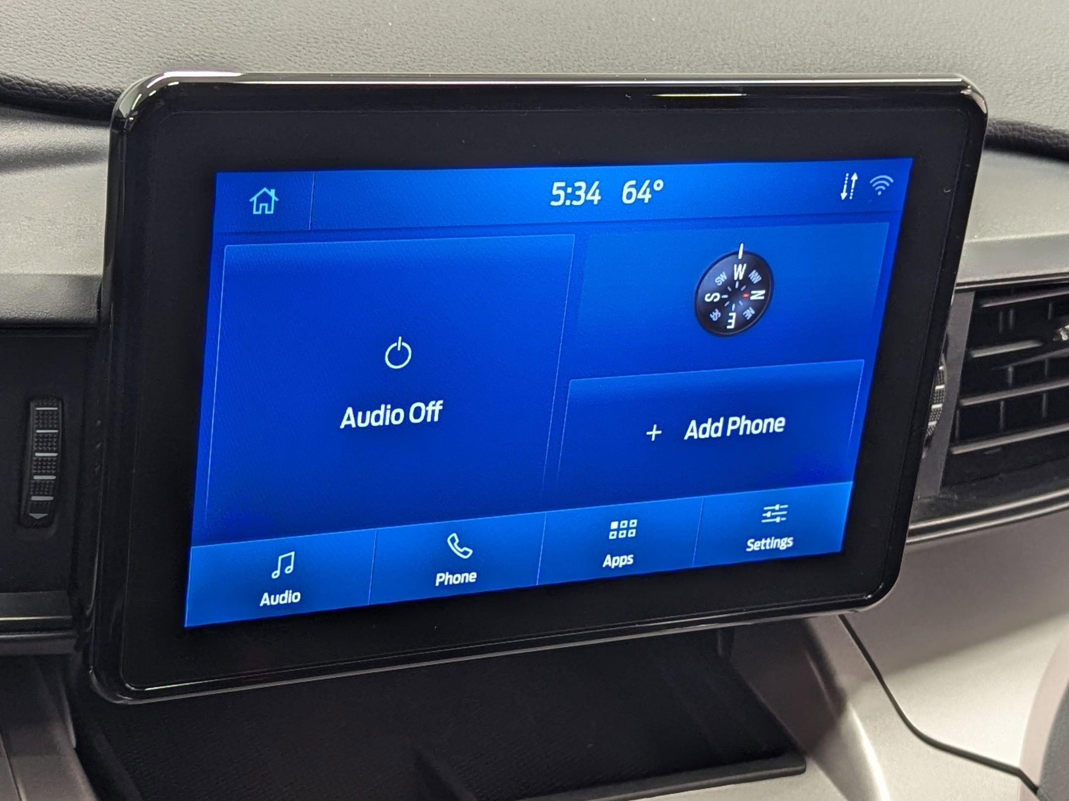 Certified 2023 Ford Explorer XLT w/ Class IV Trailer Tow Package image 24