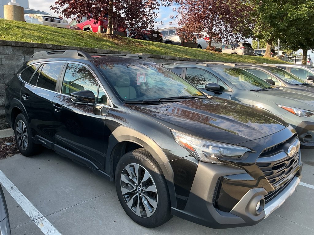 Certified 2023 Subaru Outback Limited AWD/4WD image 8