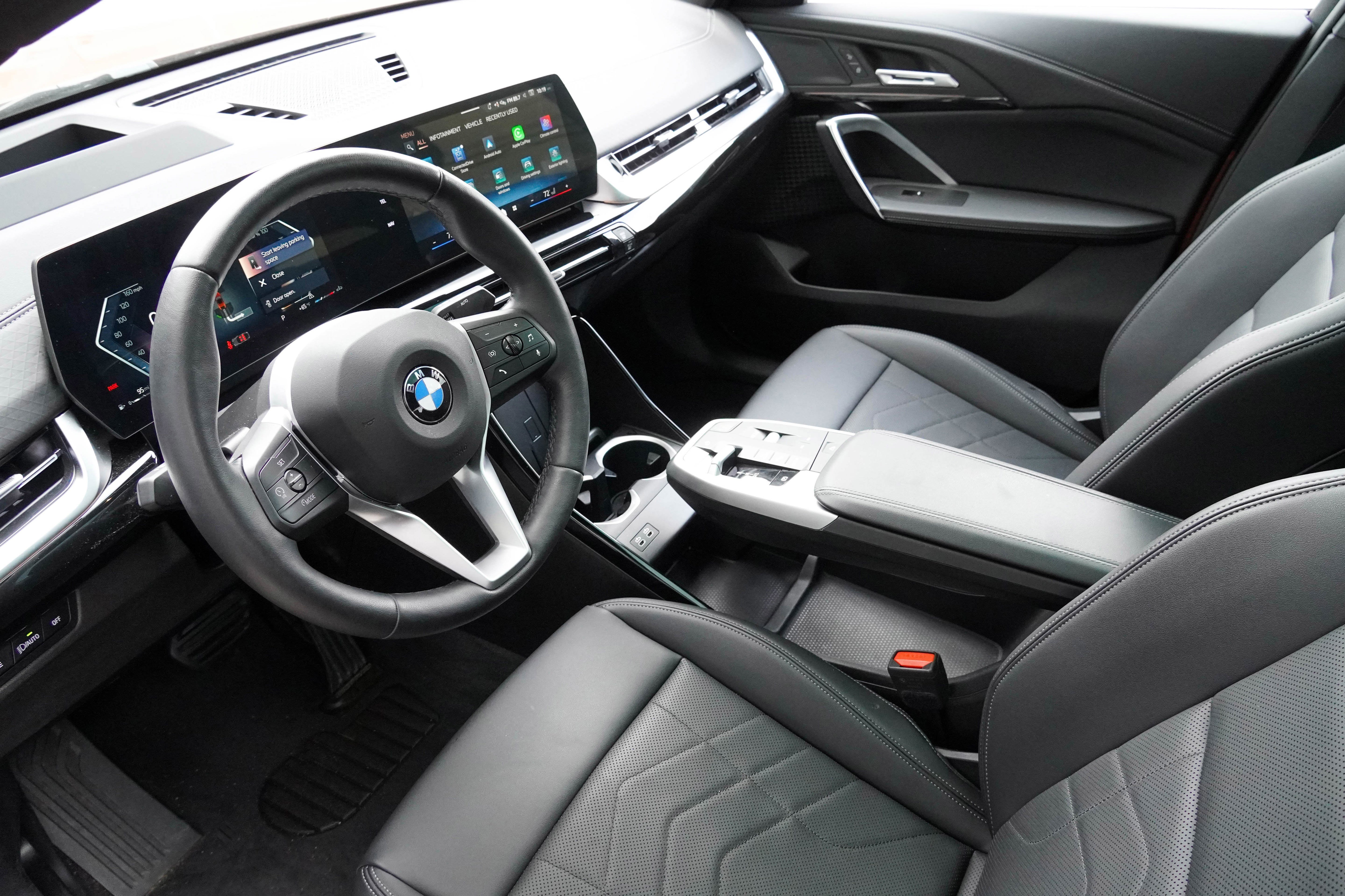 Certified 2025 BMW X2 xDrive28i image 9