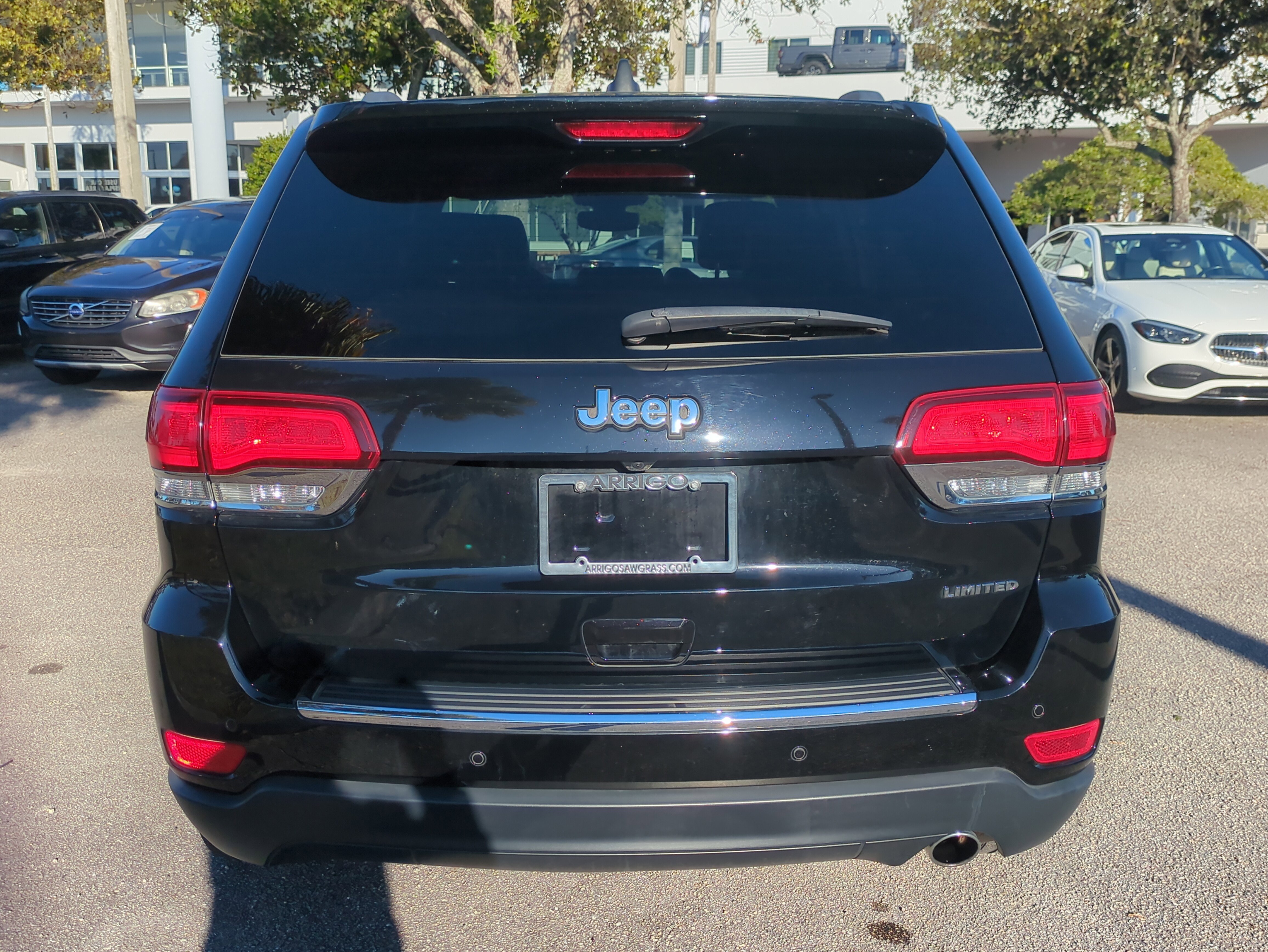 Certified 2022 Jeep Grand Cherokee Limited w/ Tech Group image 6