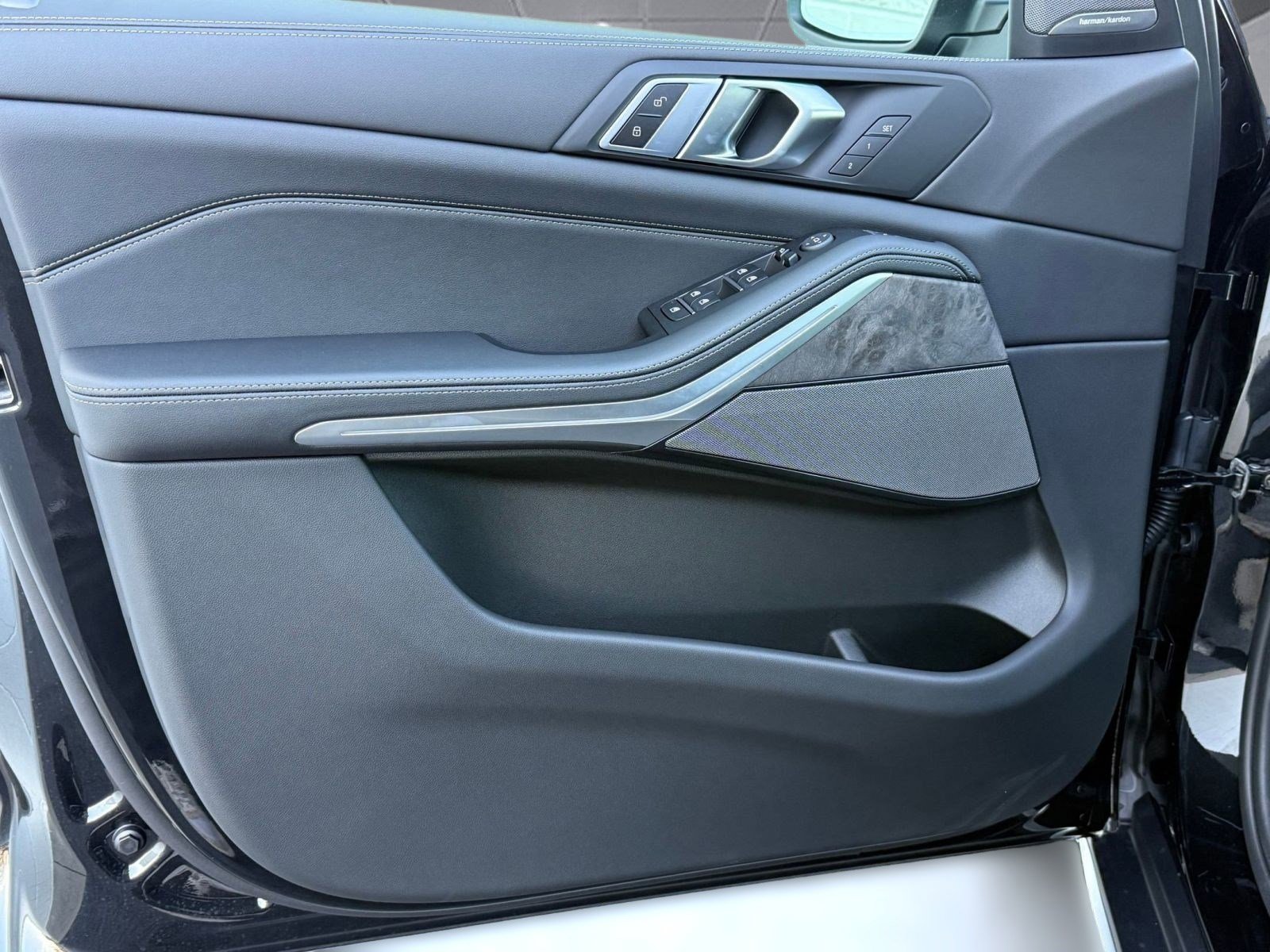 Used 2026 BMW X5 xDrive40i image 11