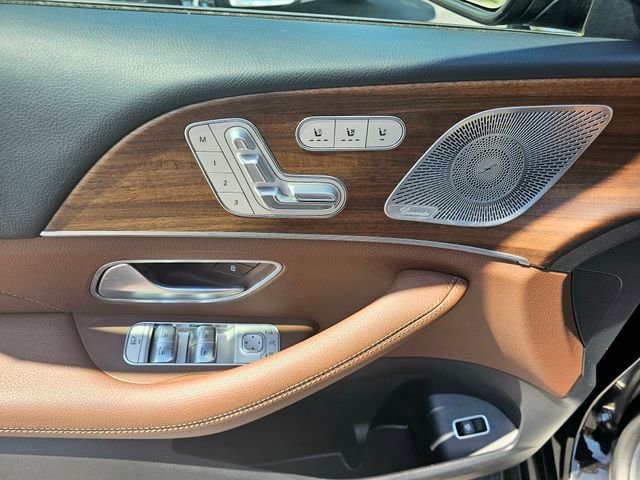 Certified 2025 Mercedes-Benz GLS 450 4MATIC image 21