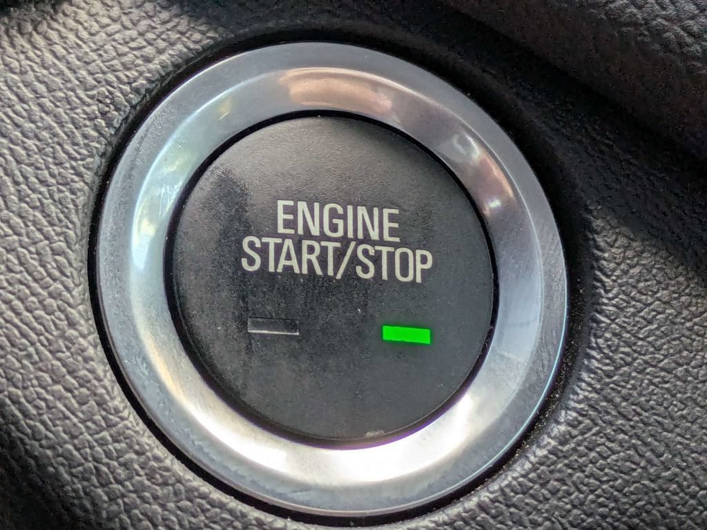Used 2024 Chevrolet Equinox LT FWD image 29