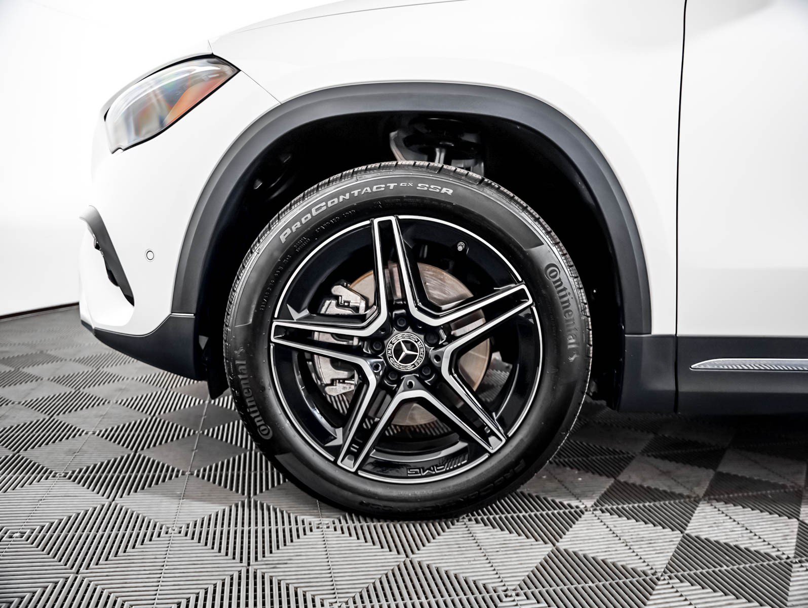 Used 2026 Mercedes-Benz GLA 250 4MATIC image 6