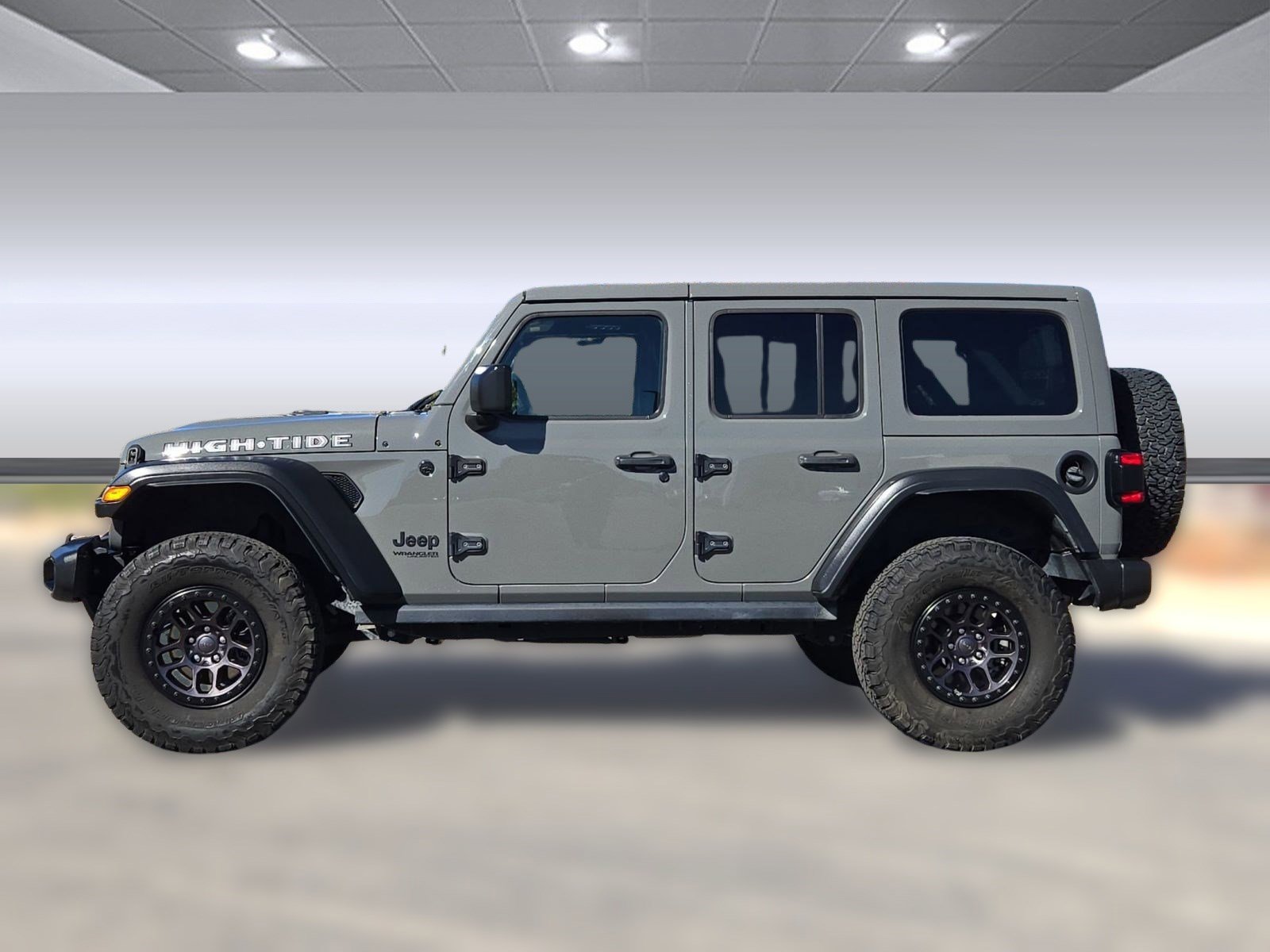 Used 2022 Jeep Wrangler Unlimited Sport image 2