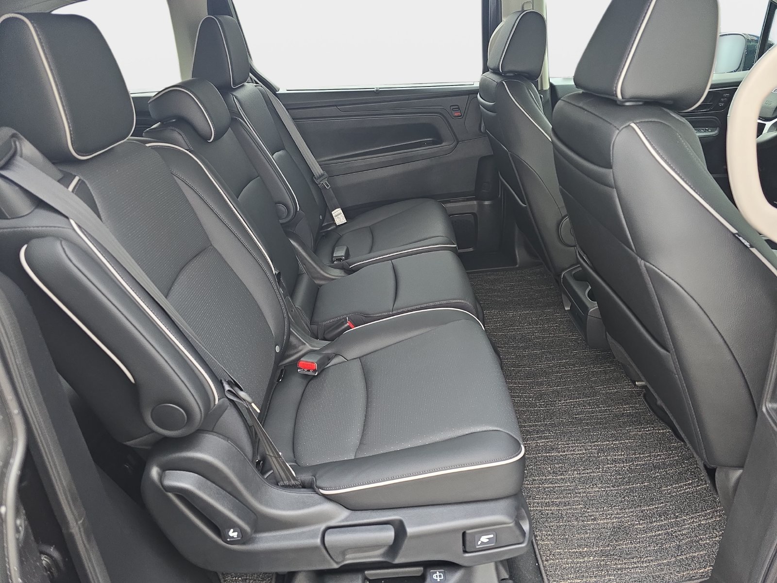 New 2026 Honda Odyssey Elite image 11