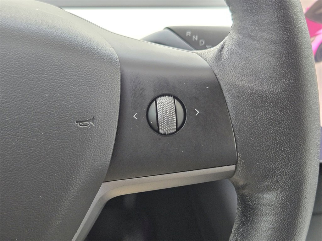 Used 2021 Tesla Model Y 2WD image 29