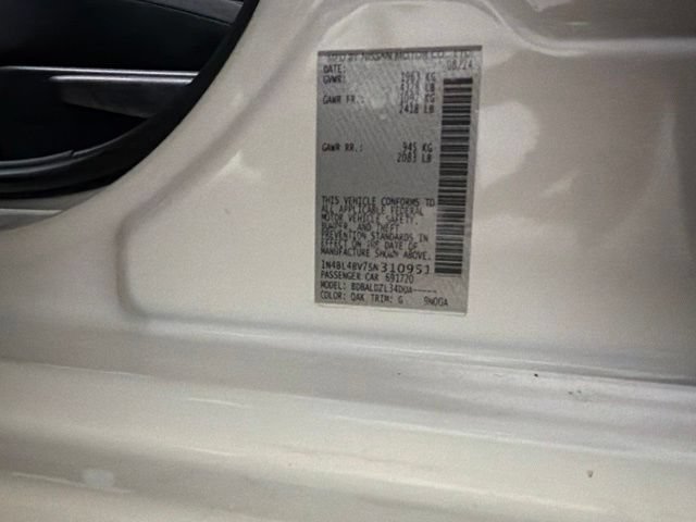 Used 2025 Nissan Altima 2.5 S FWD image 24