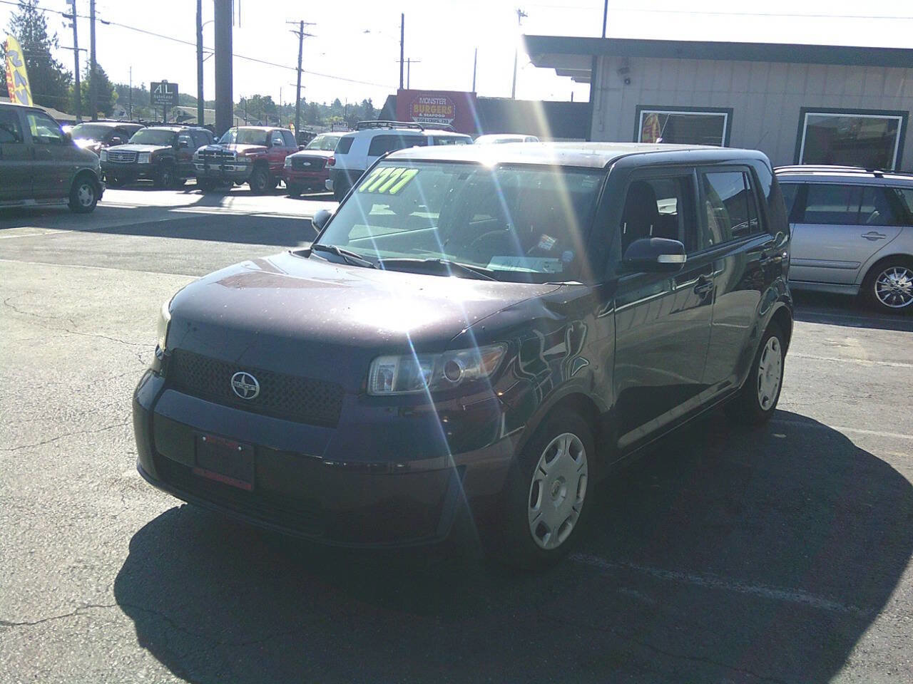 Used 2008 Scion xB image 2