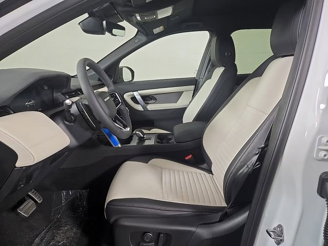 New 2026 Land Rover Discovery Sport Landmark AWD/4WD image 13