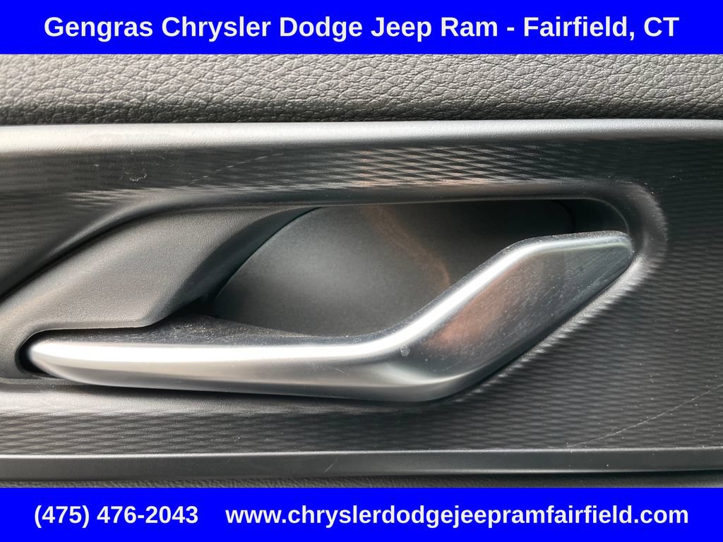 Certified 2023 Jeep Grand Cherokee Laredo X AWD/4WD image 34