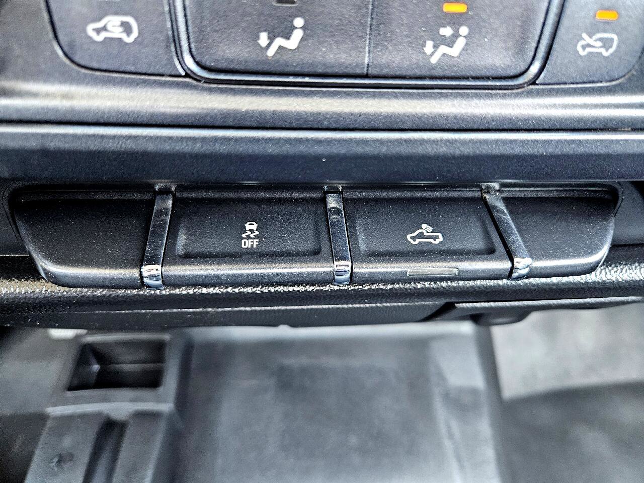 Used 2018 Chevrolet Silverado 3500 W/T image 37