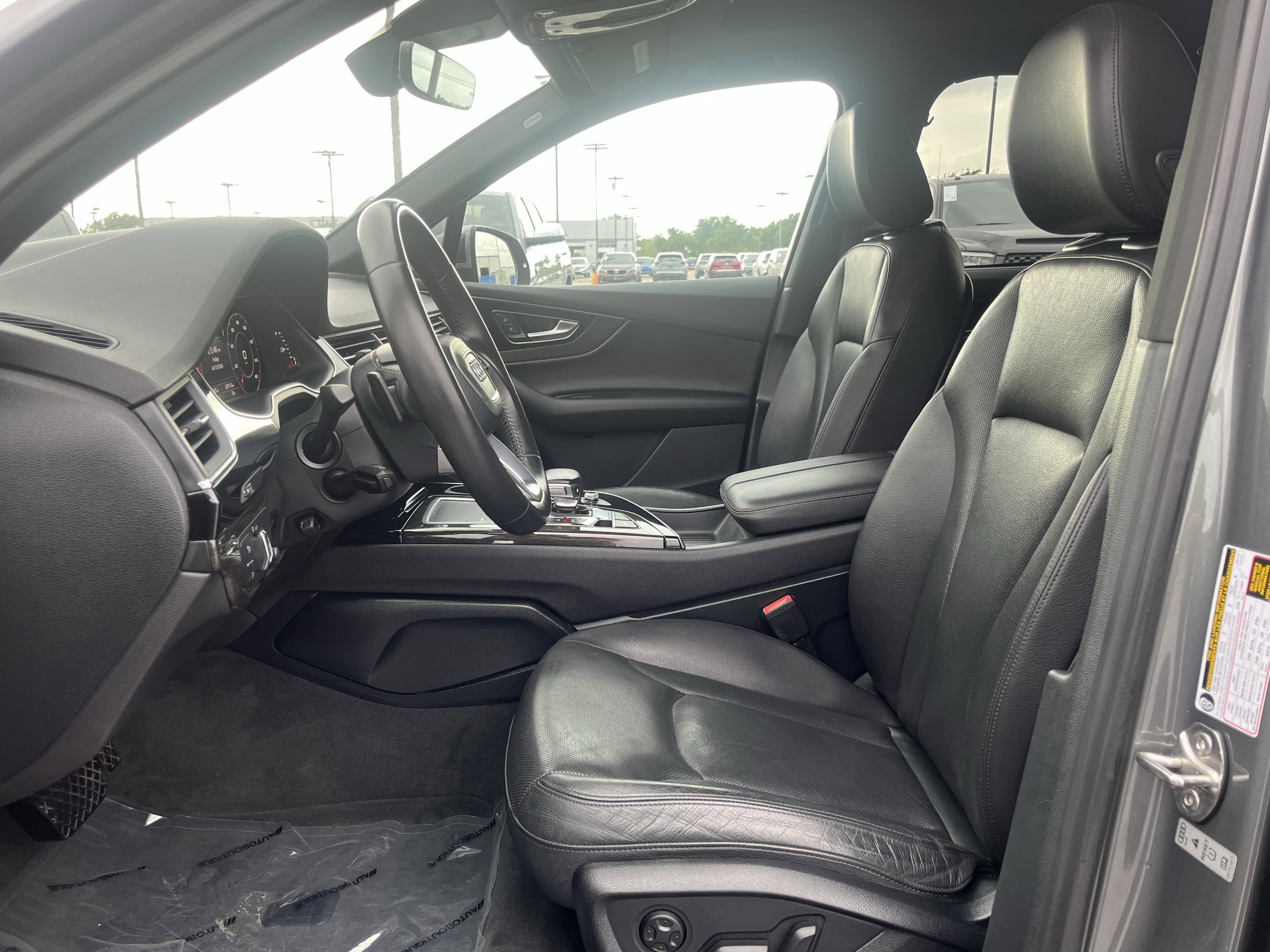 Used 2017 Audi Q7 3.0T Premium Plus AWD/4WD image 30