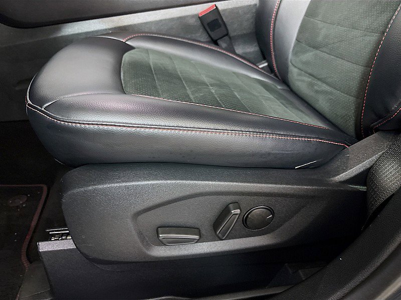Used 2024 Ford Edge ST-Line AWD/4WD image 20