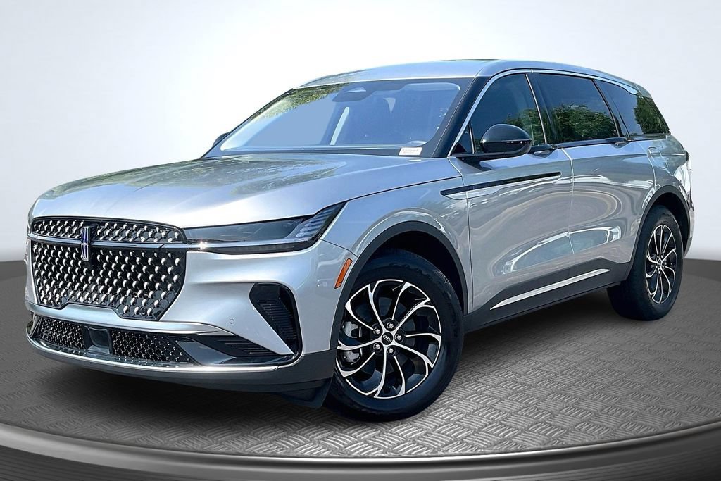 New 2026 Lincoln Nautilus Premier AWD/4WD image 2