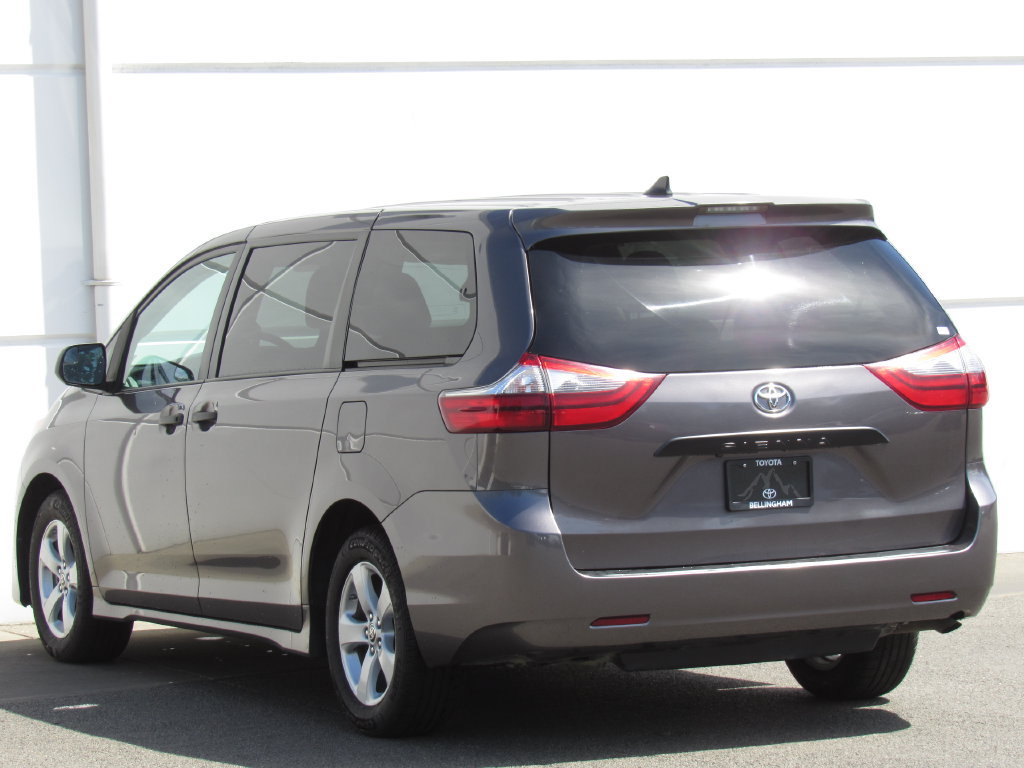 Certified 2020 Toyota Sienna L FWD image 5