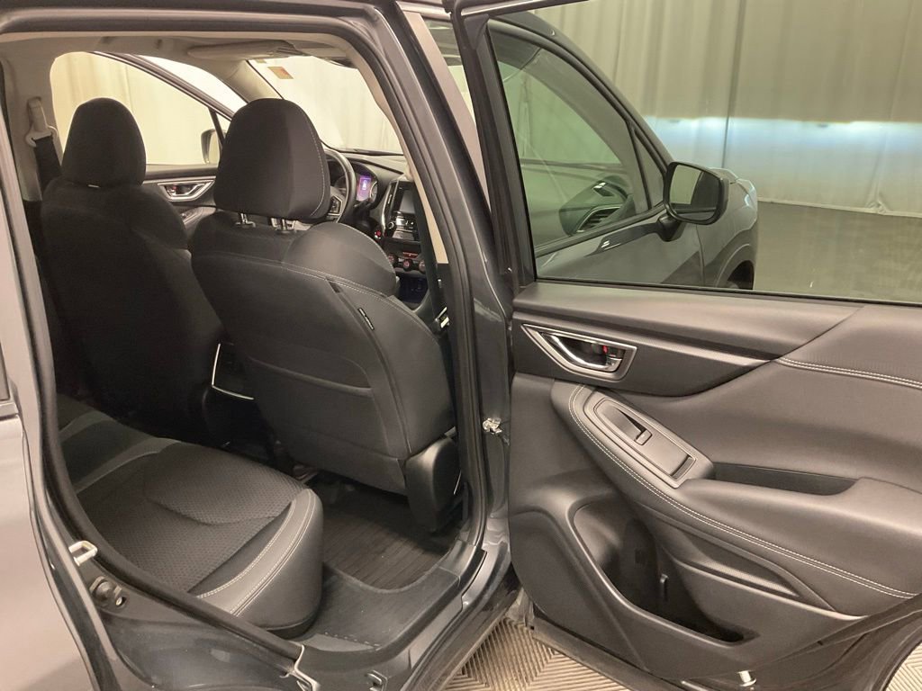 Used 2022 Subaru Forester Premium image 24