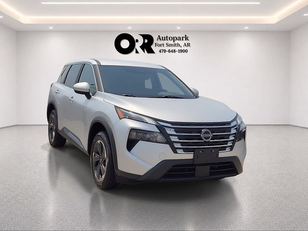 Used 2025 Nissan Rogue SV
