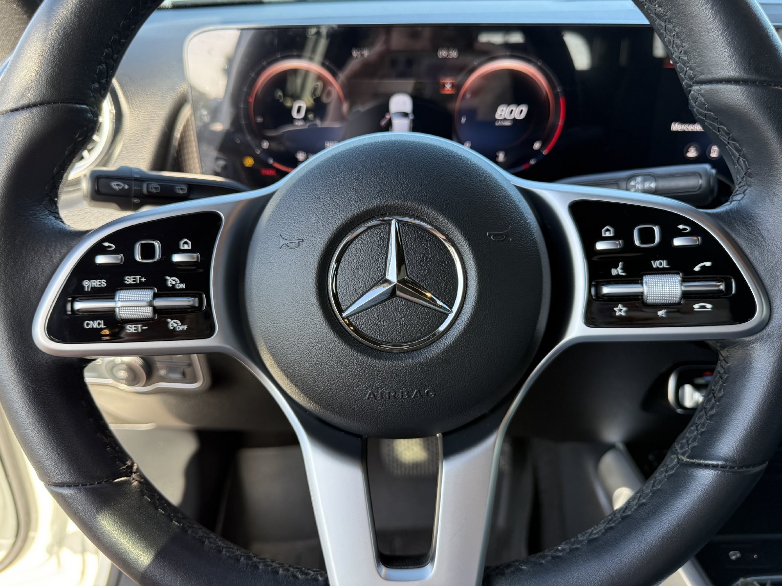 Used 2021 Mercedes-Benz GLB 250 image 35