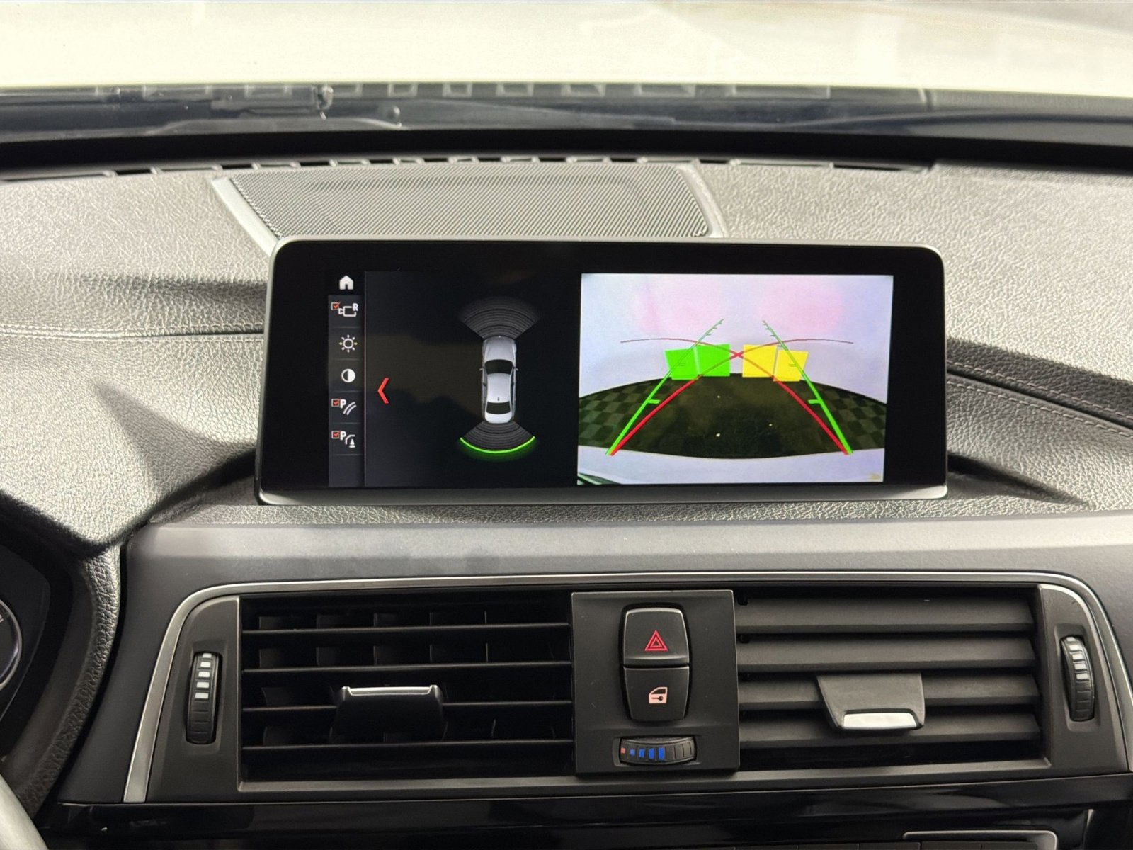 Used 2018 BMW M3 image 19