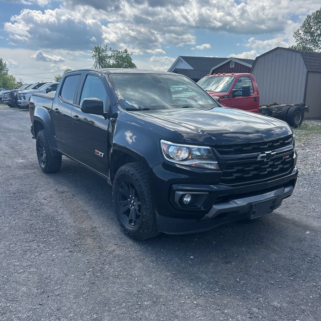 Used 2021 Chevrolet Colorado Z71 w/ Z71 Midnight Edition AWD/4WD image 3