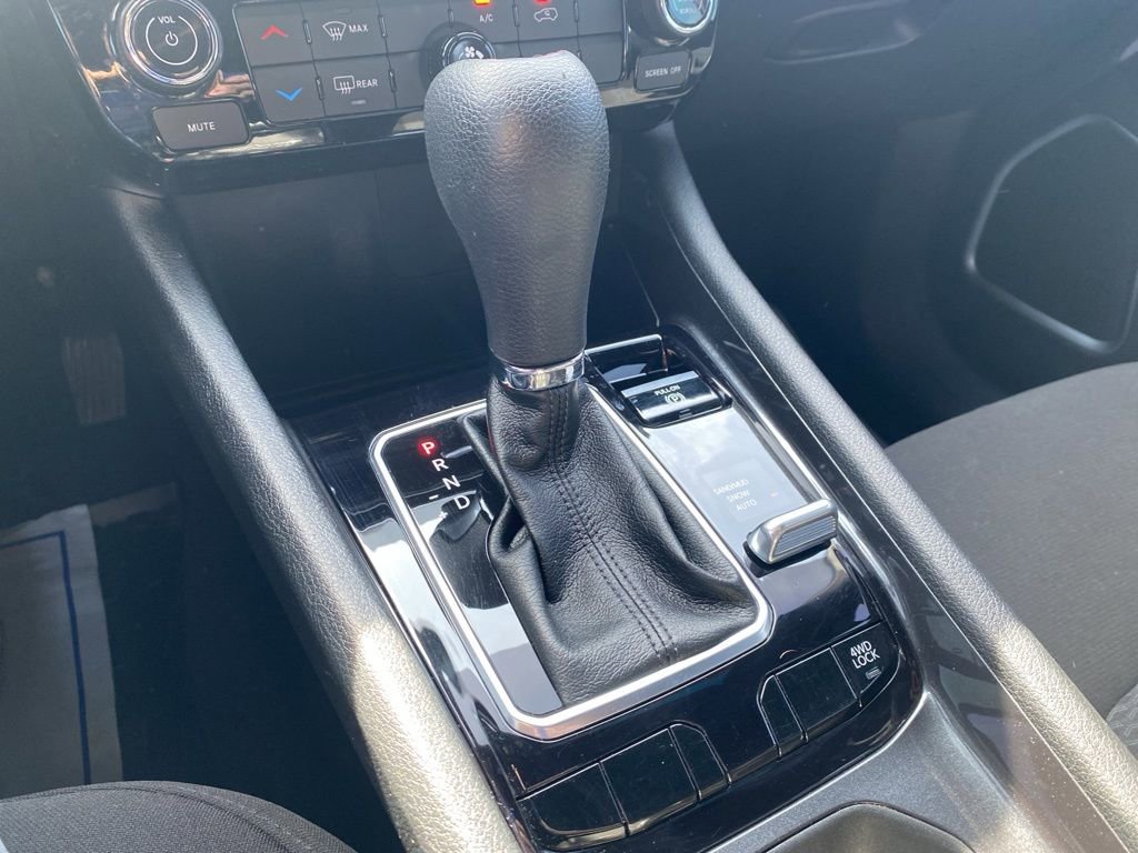 Certified 2024 Jeep Compass Sport image 25