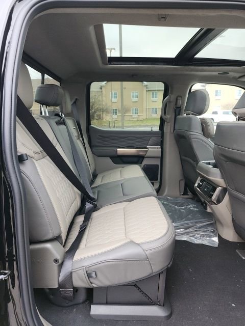 New 2026 Ford F250 Platinum w/ Platinum Plus Package image 27