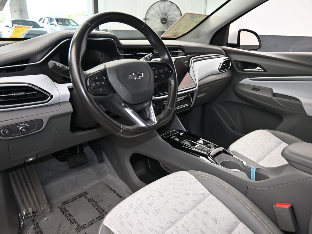 Used 2023 Chevrolet Bolt EUV Premier image 13