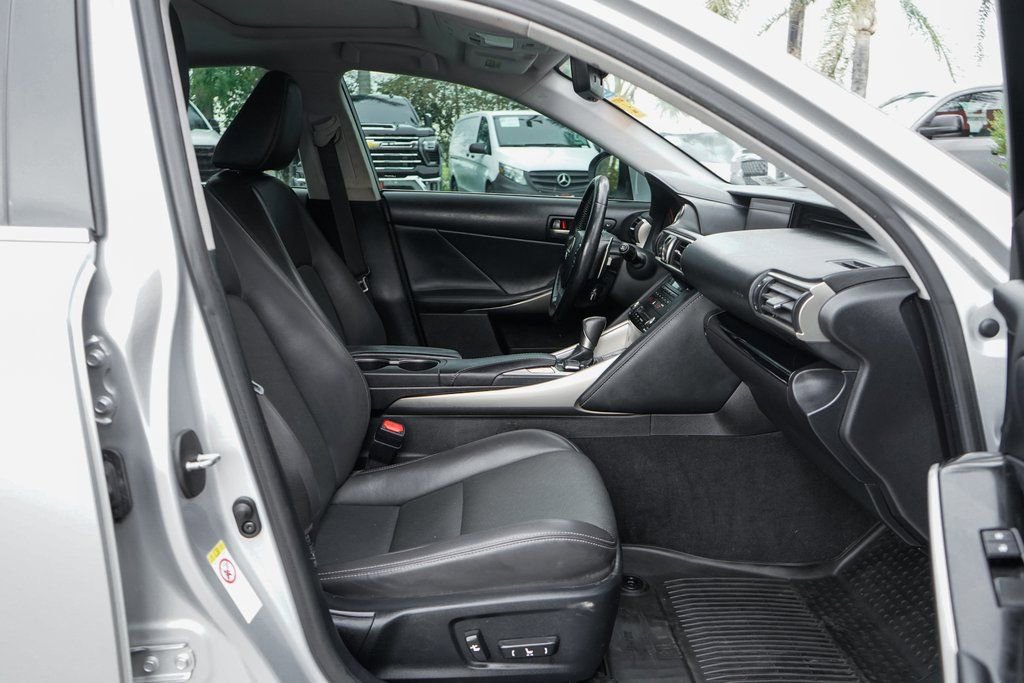 Used 2018 Lexus IS 300 AWD w/ Comfort Package image 39