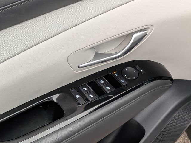 Used 2025 Hyundai Tucson Limited image 9